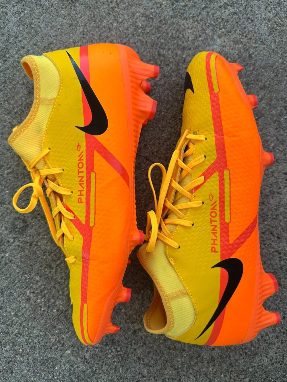 NIKE PHANTOM GT 2 Academy Soccer Cleats Men's Size 9.5 Soccer Shoes DF MG